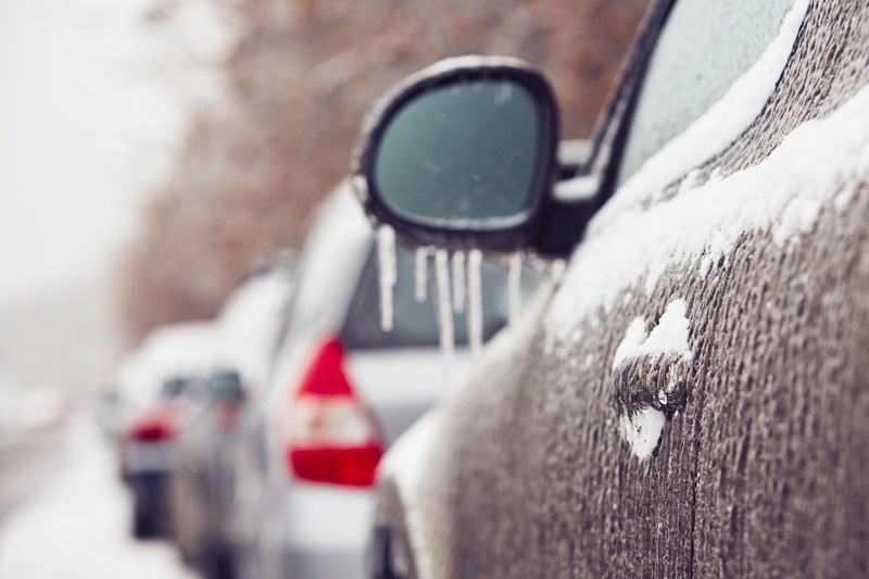 coche en invierno